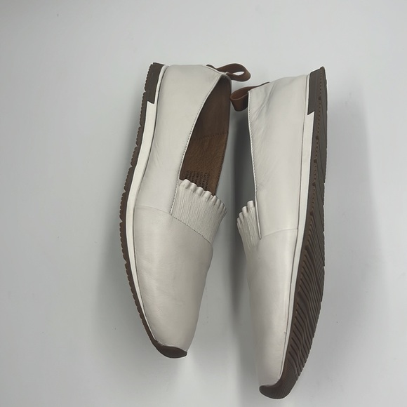 Kenneth Cole~White Leather~Gentle Souls~Size 6.5 - Picture 4 of 8